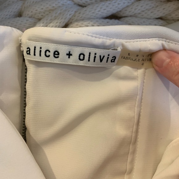 Alice and Olivia Luana Off Shoulder Dress - Picture 4 of 5